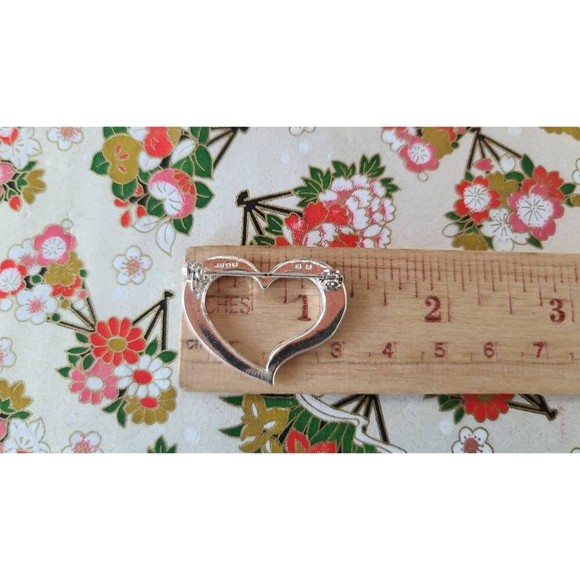 Vintage Avon American Flag Heart Brooch - Picture 10 of 10